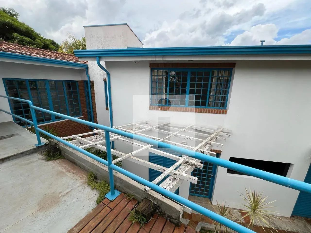 CASA RUSTICA COM OTIMO ESPAÇO EXTERNO! - Foto 4