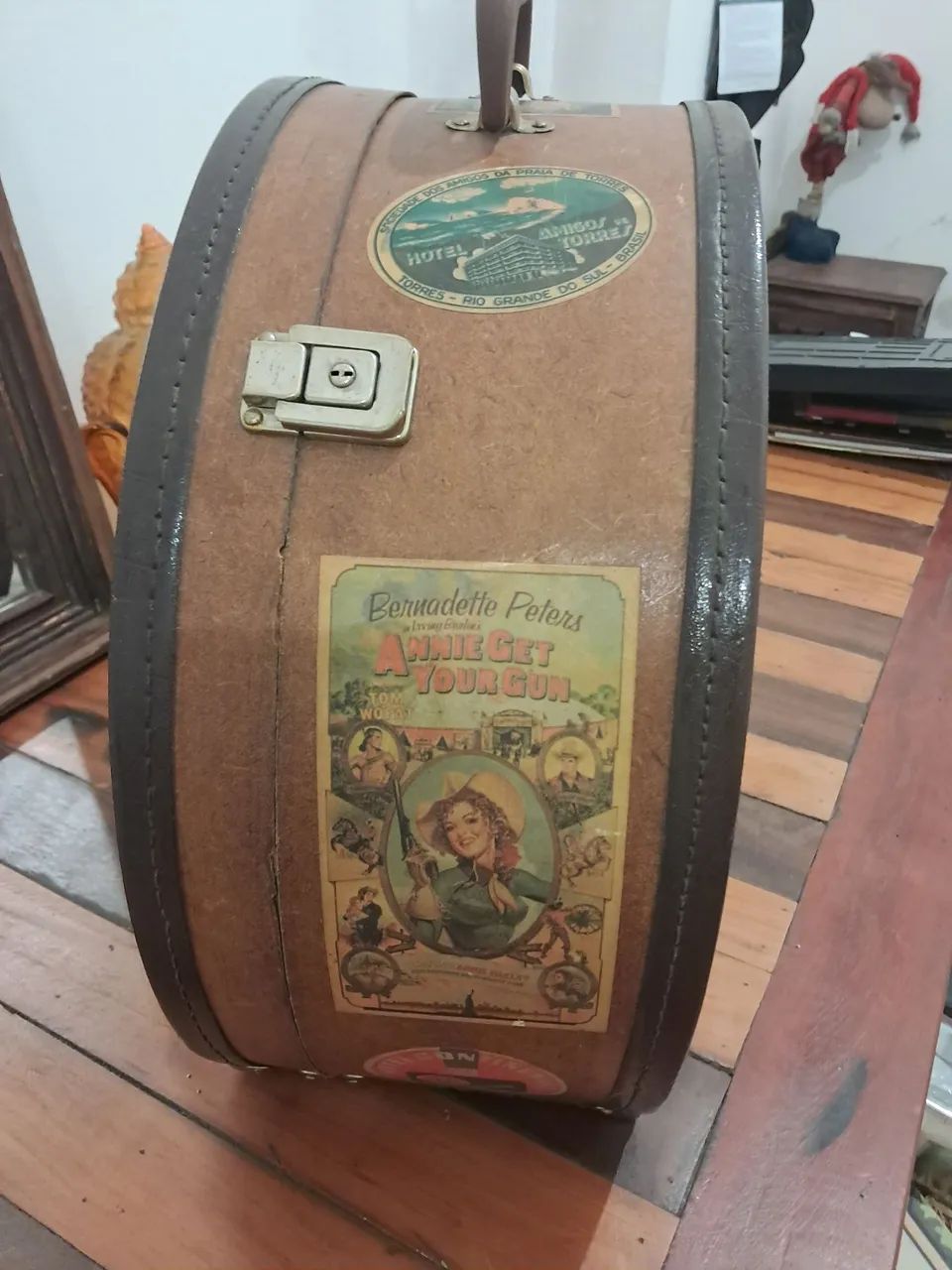 Mala Baú Vintage em Couro feita à mão - Foto 2