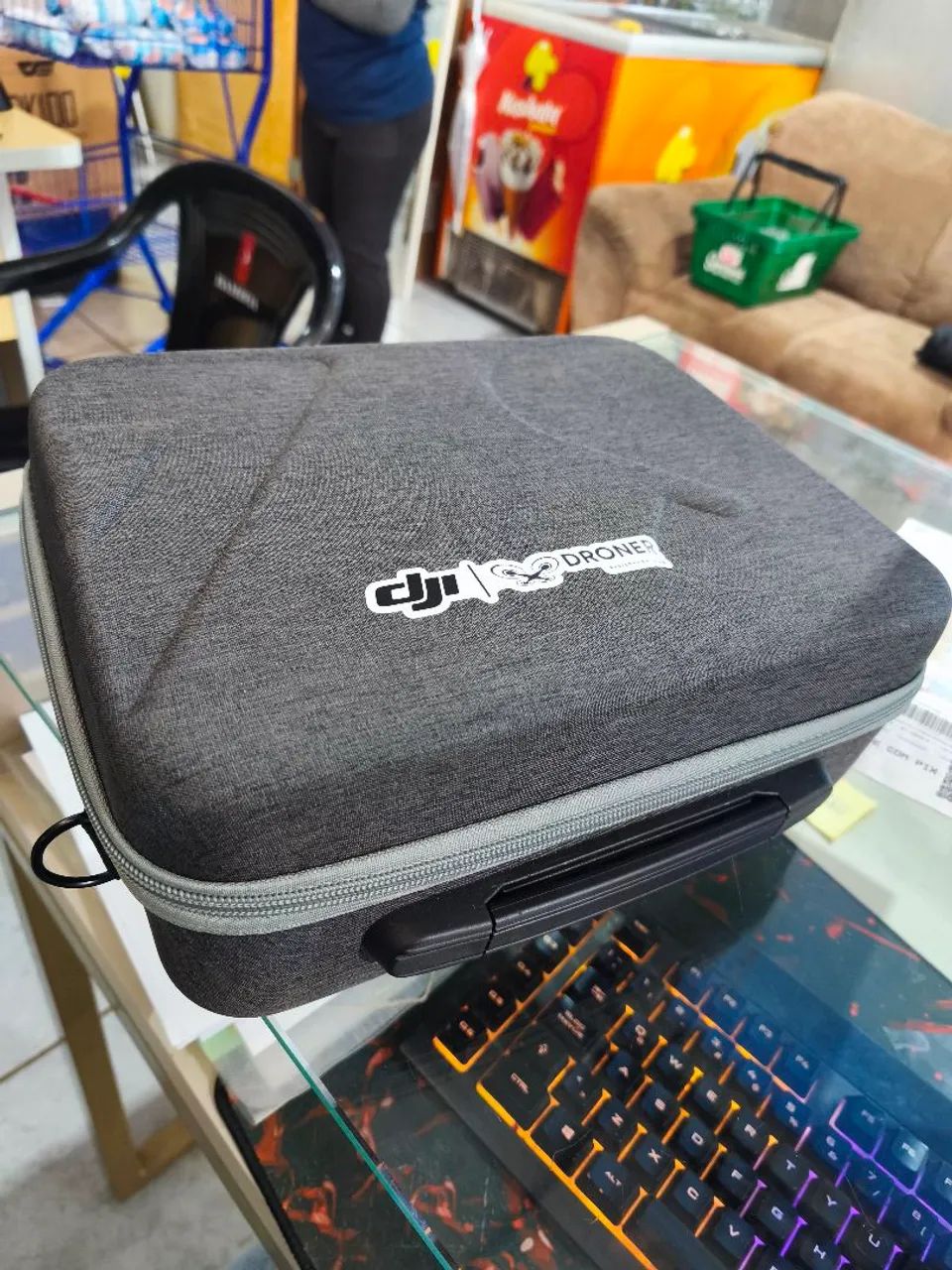 Kit DJI Mini 3, 2 Baterias + Hub + Case - Foto 4