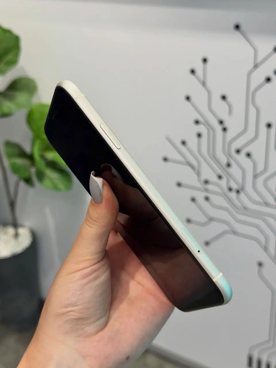 iPhone 11 64GB Branco - Excelente estado - Foto 4
