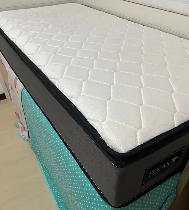 Colchão Solteiro Molas Ensacadas Espuma D28