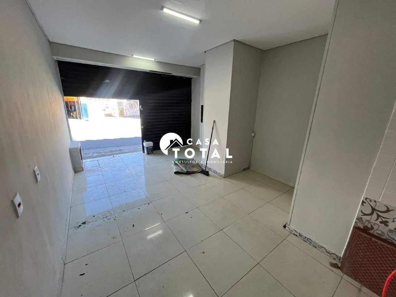 Salão Comercial com para aluguel no bairro Vila Augusto em Mauá | - Foto 3