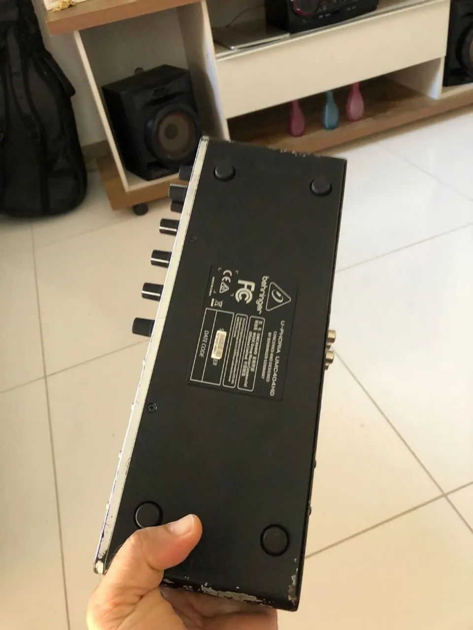 Placa de áudio Behringer Um404 HD 4 saída  - Foto 3