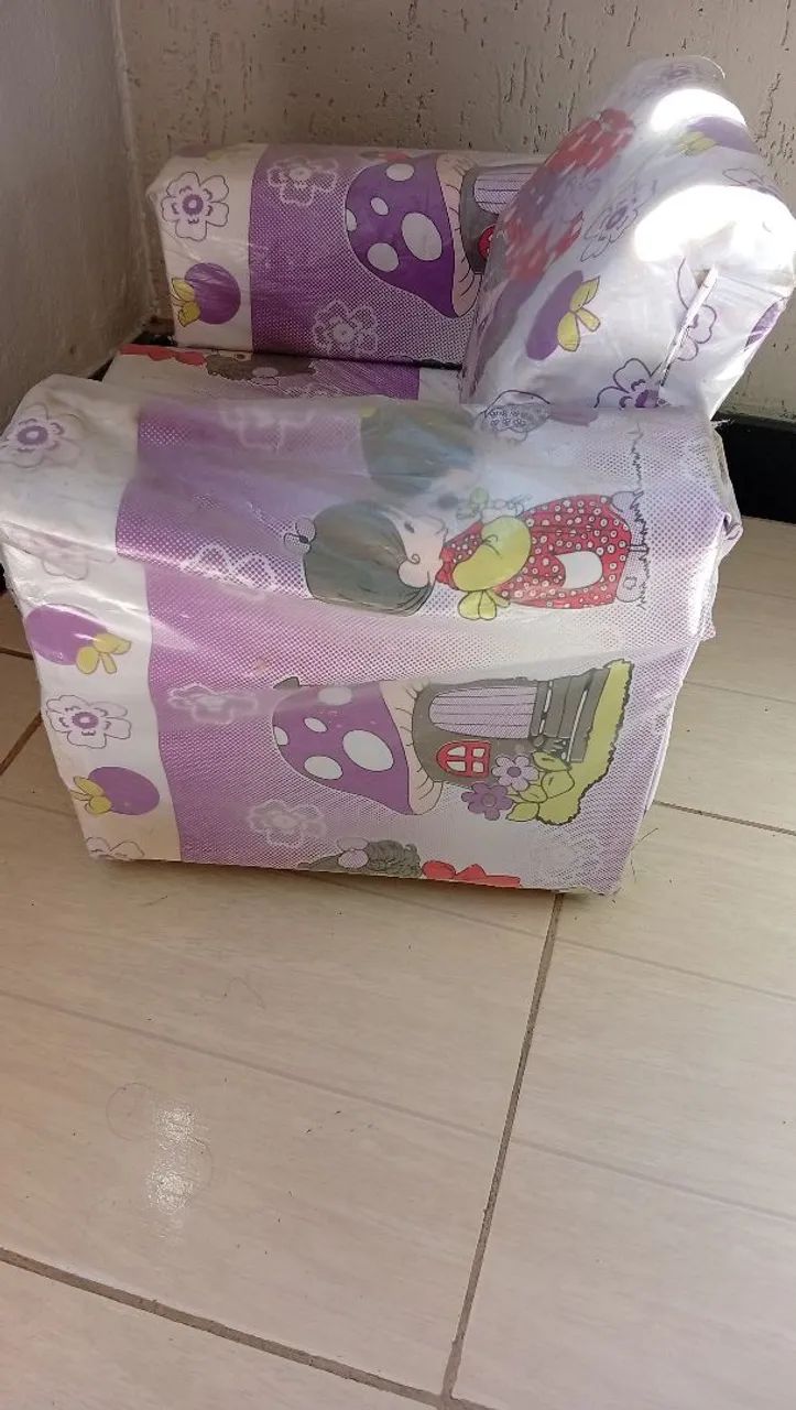 Poltrona infantil com estampa da Moranguinho - Foto 4