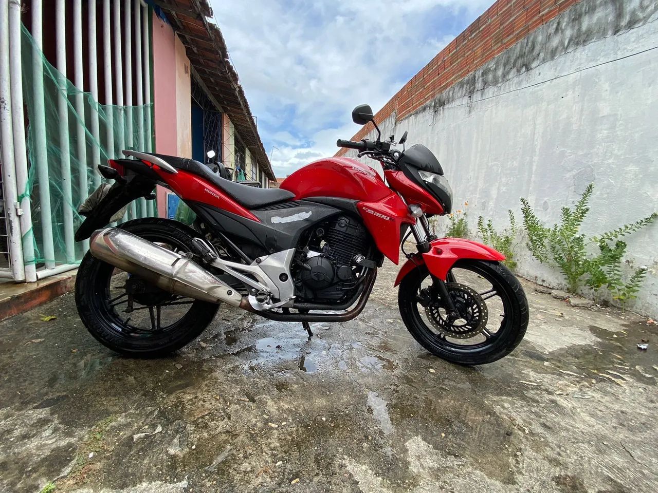 Vendo moto cb 300