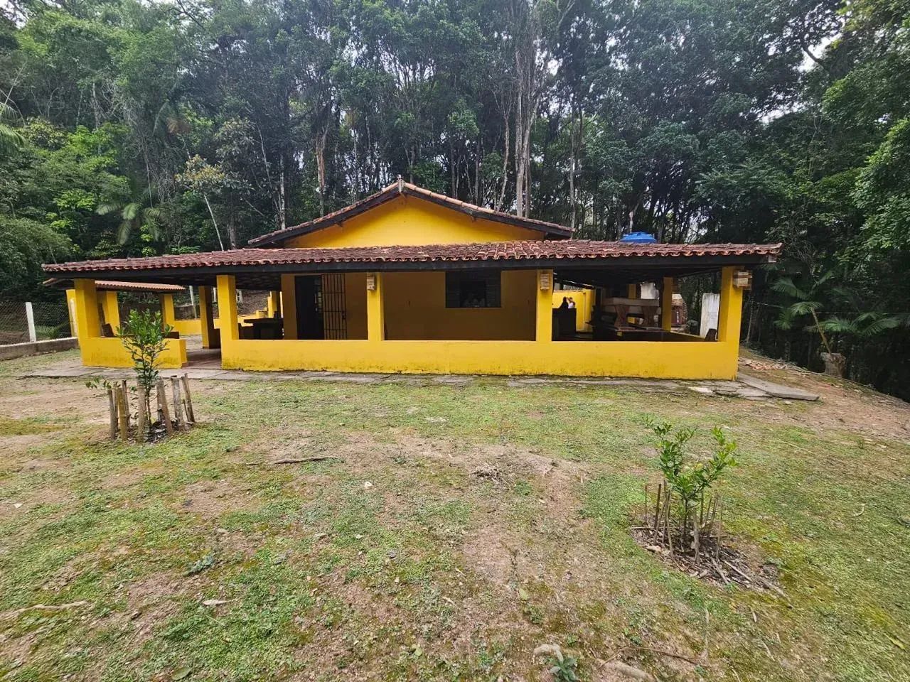 Chácara pé na represa em Juquitiba