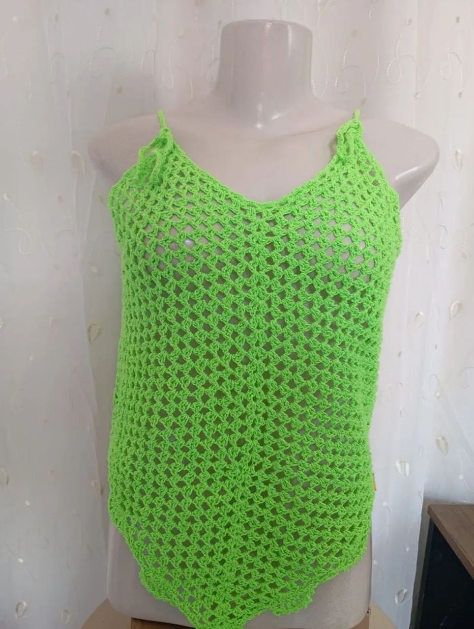 Blusa Regata de crochê 