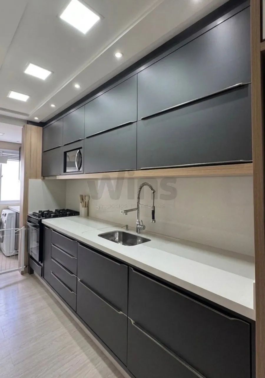 Apartamento finamente Mobiliado, com ótima incidência solar, churrasqueira a Carvão elevad - Foto 3