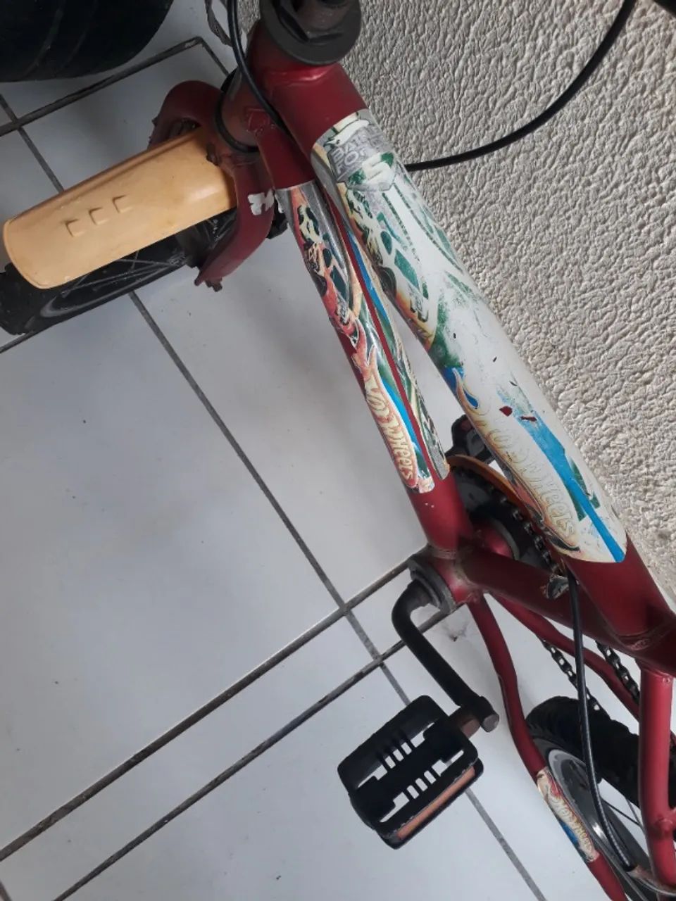 Bicicleta aro 14 hot whells