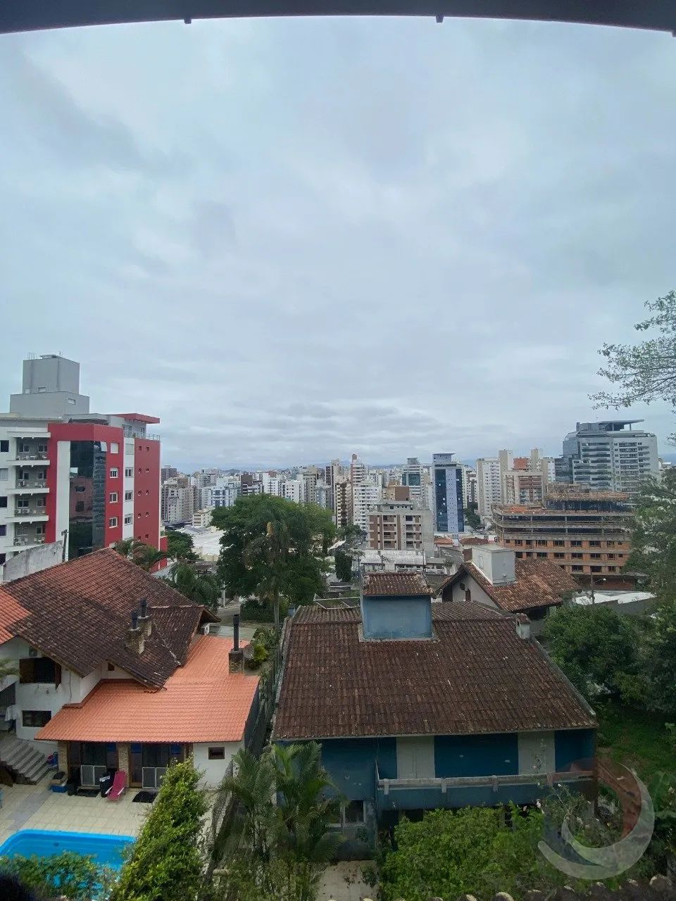 Casa Residencial de 5 quartos no bairro Centro - Foto 4