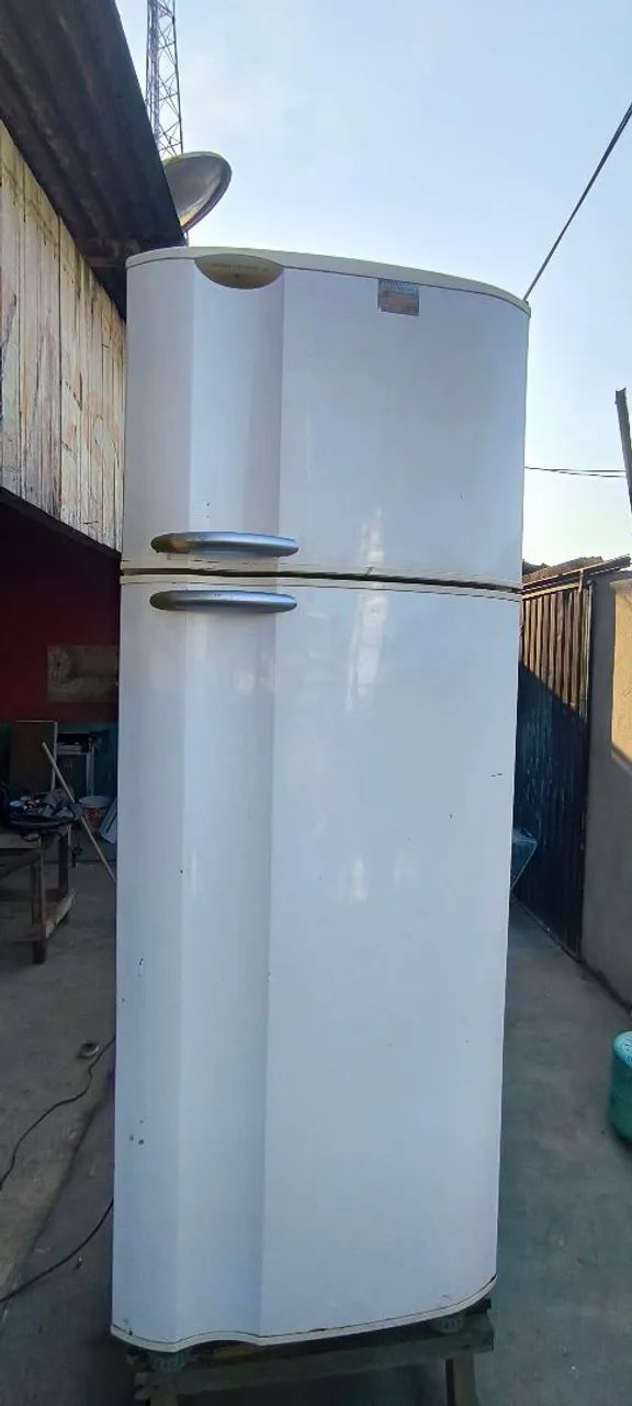 Vende geladeira 