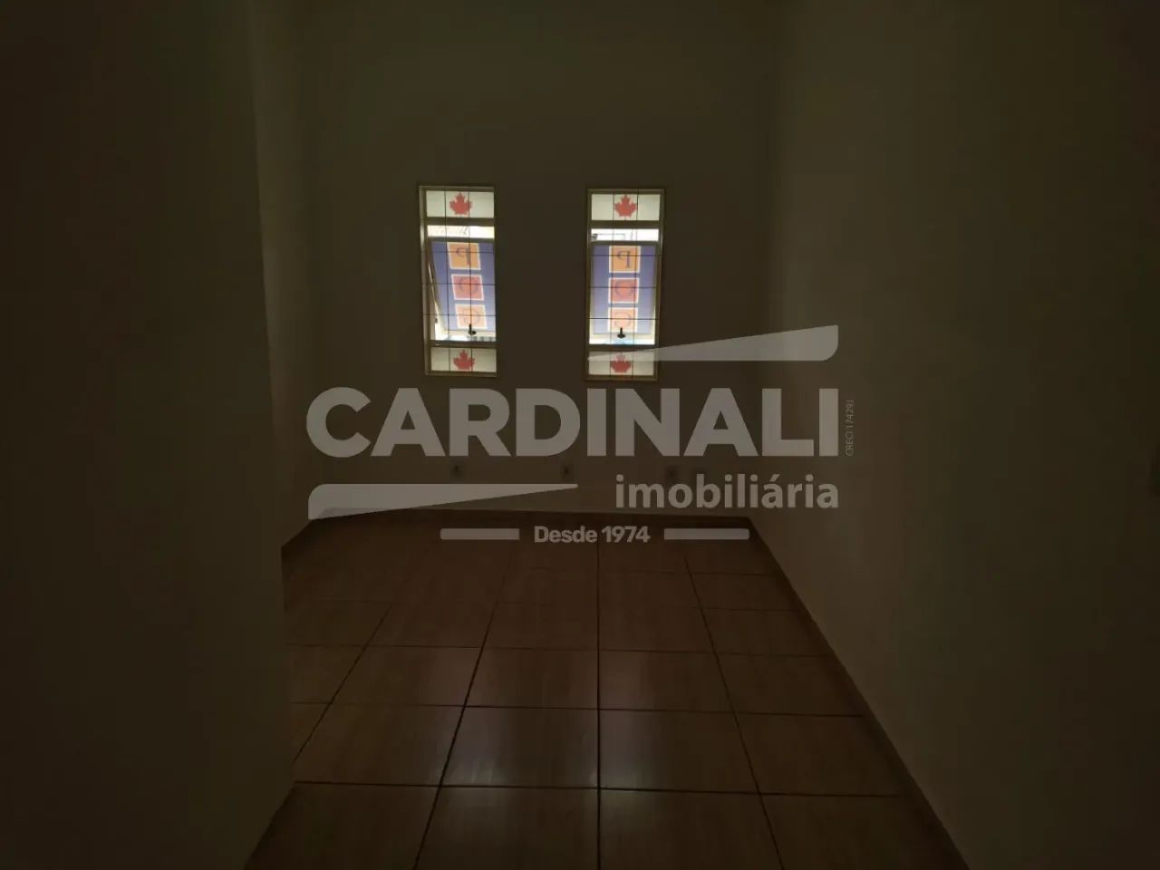 Sala comercial com recepção, localização privilegiada. - Foto 4
