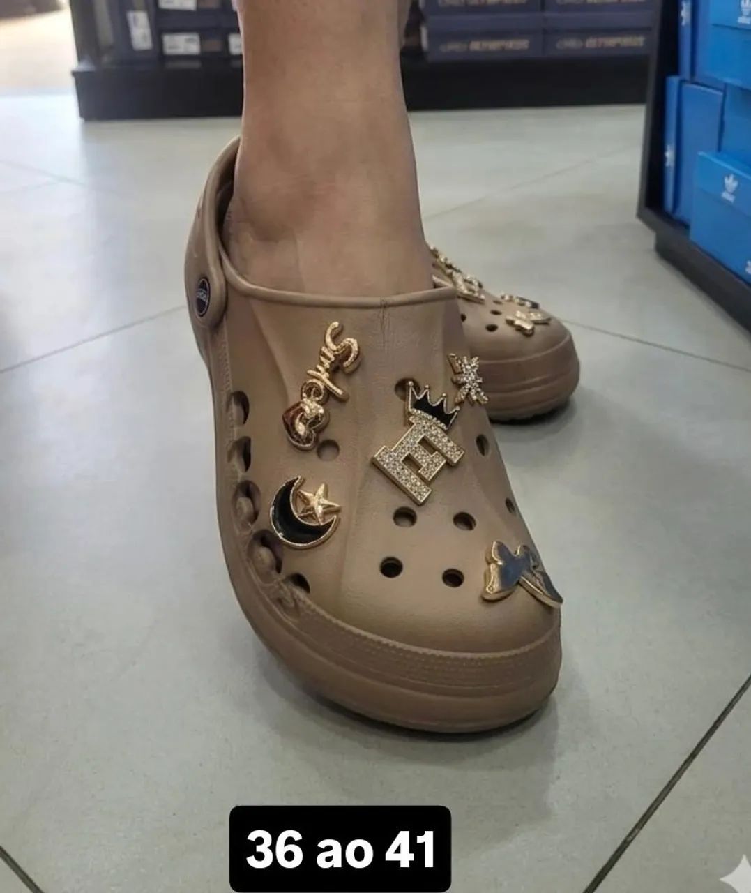 Sandália Crocs  - Foto 4