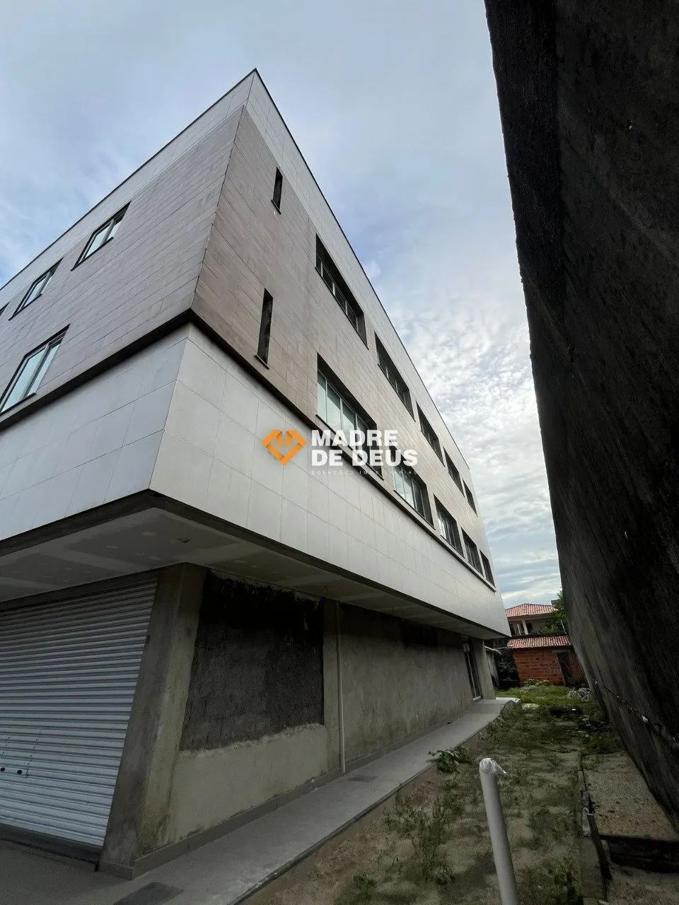 Prédio Comercial à venda com 840 m² construídos próximo à Washington Soares - Foto 3