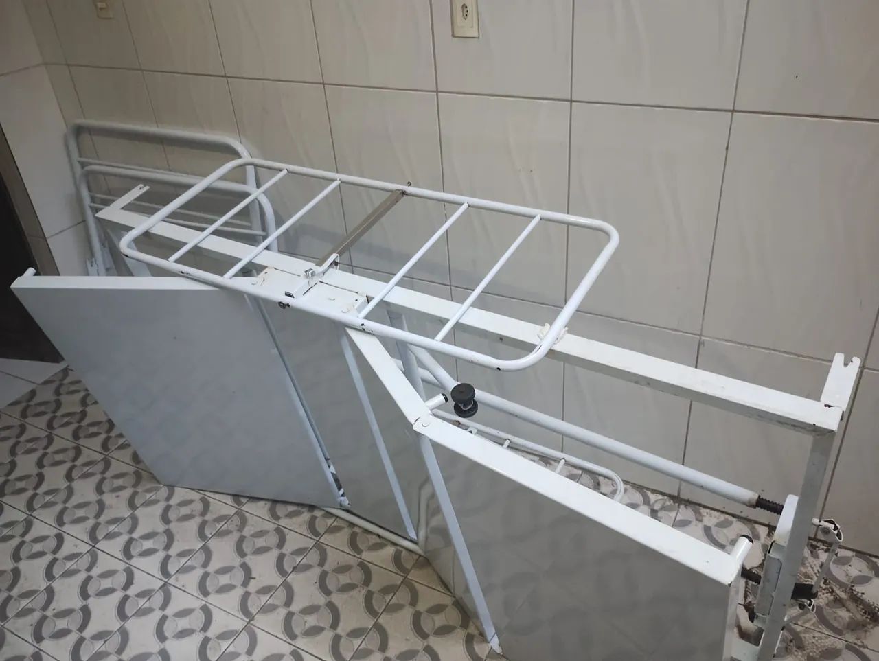 Cama hospitalar em ótimo estado !!!!