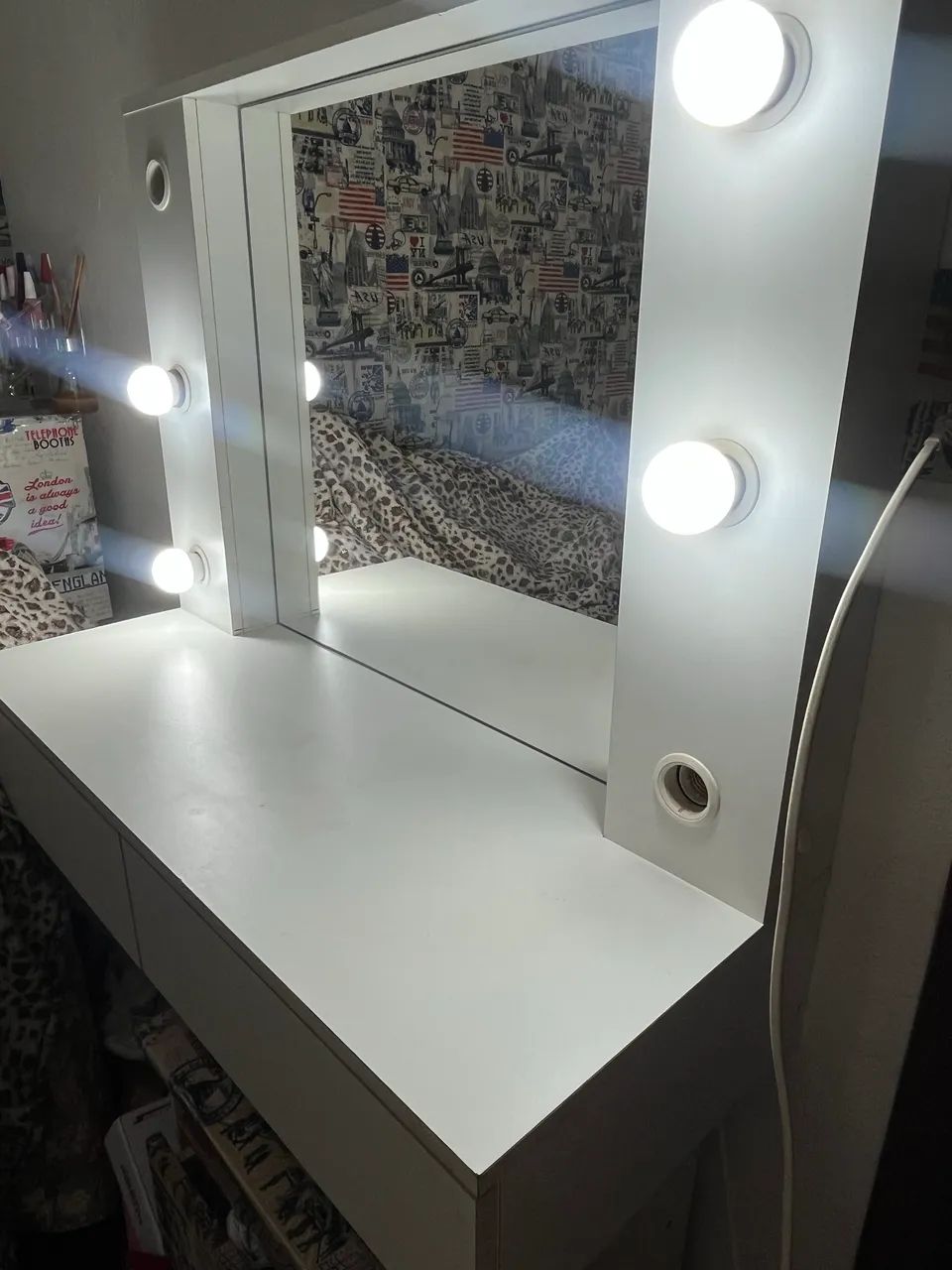 Dressing Table with Vanity Mirror65115992484355124