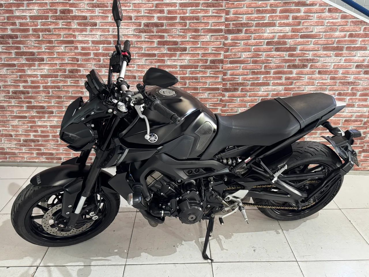 Yamaha MT 09 2024 - Foto 4