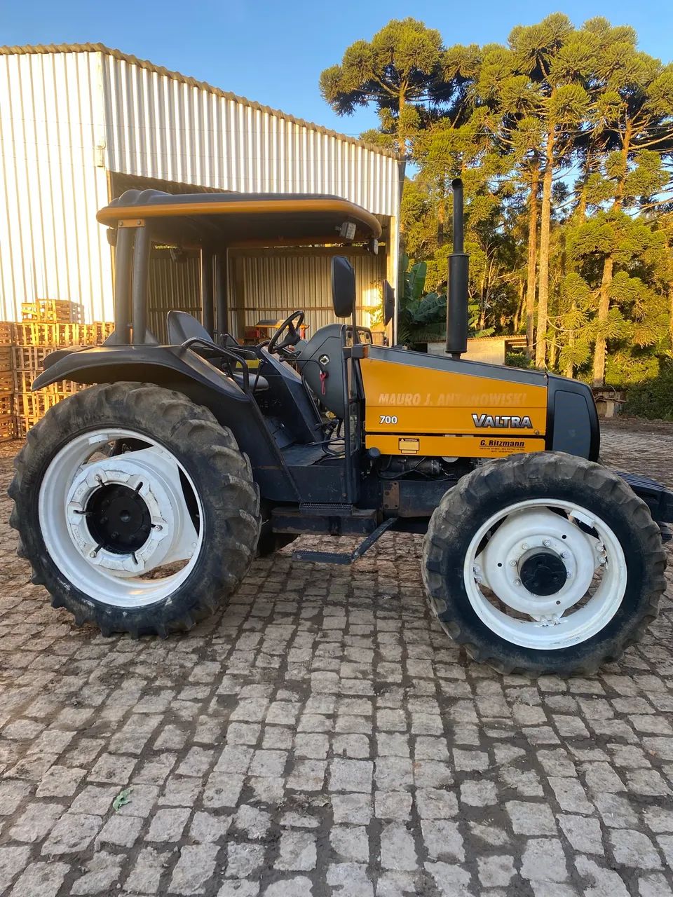 Valtra 700 - Foto 3