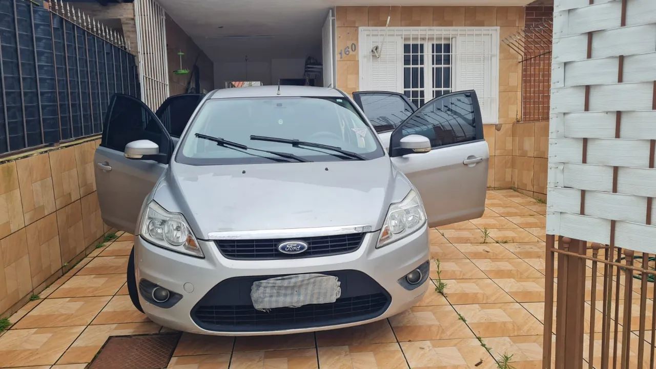 Ford Focus Focus 1.6 S/SE/SE Plus Flex 8V/16V  5p 2013