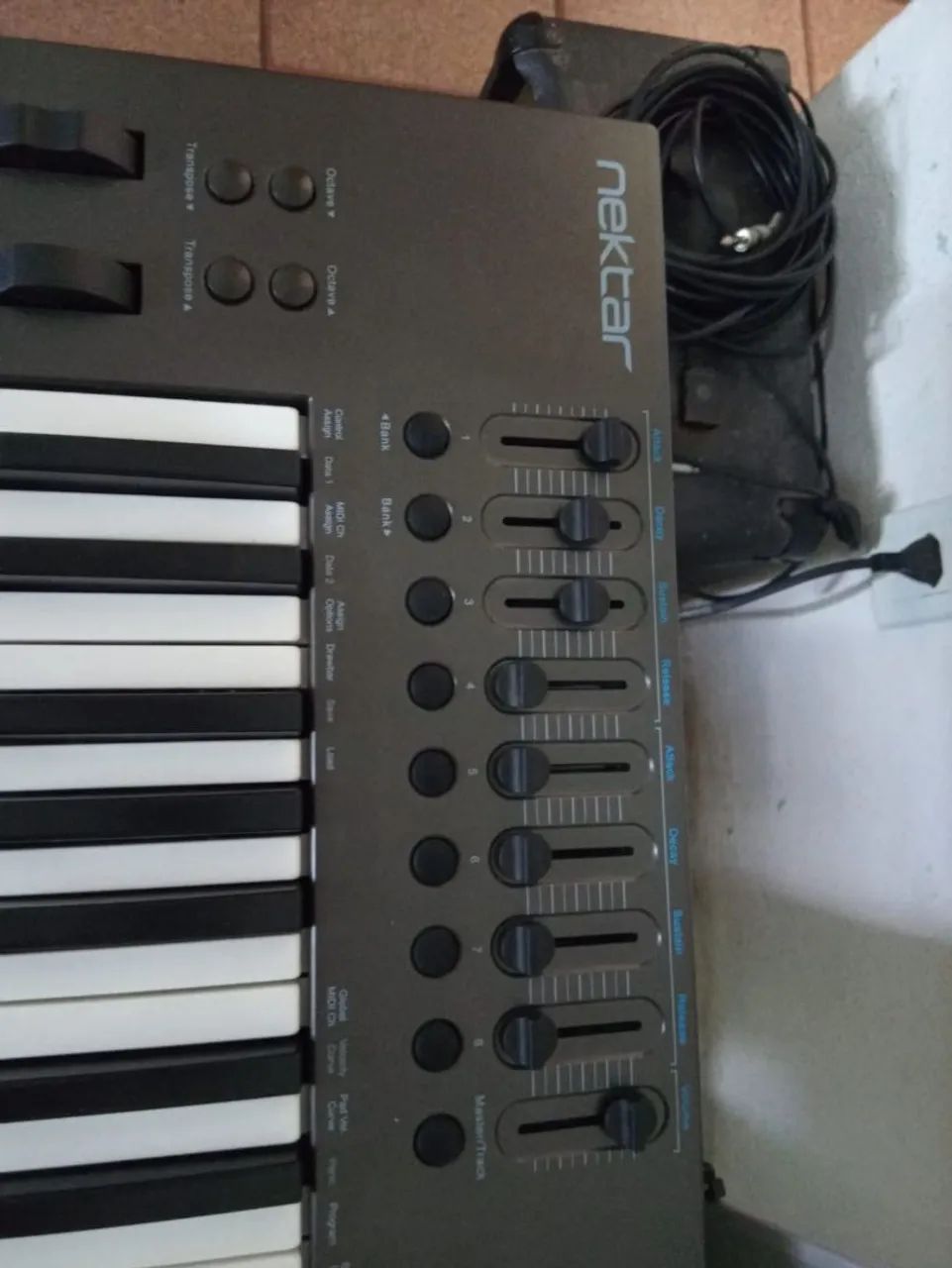 Controlador Profissional Nektar Impact Lx49+ Zerado - Instrumentos