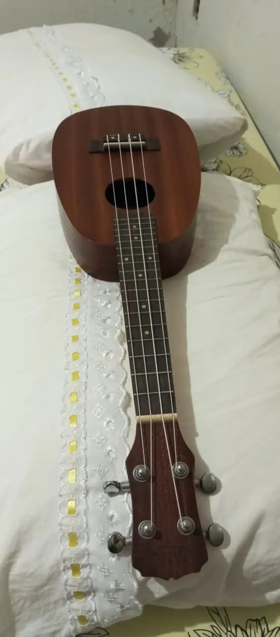 Ukulele - Foto 4