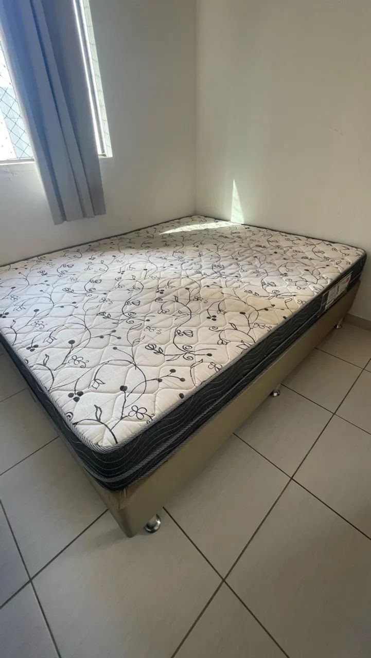 Cama box queen