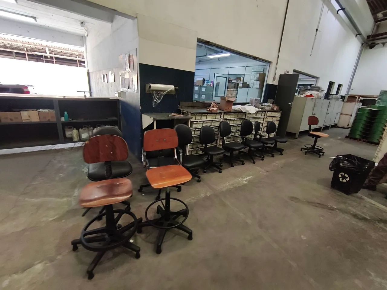 Reforma e manutenção de cadeiras para escritório  - Foto 4
