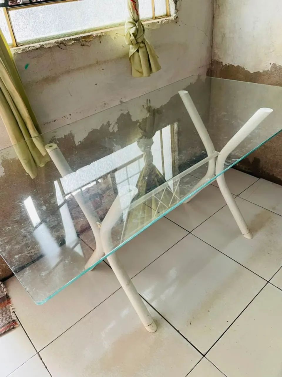 Mesa de vidro de 6 lugares. - Foto 2