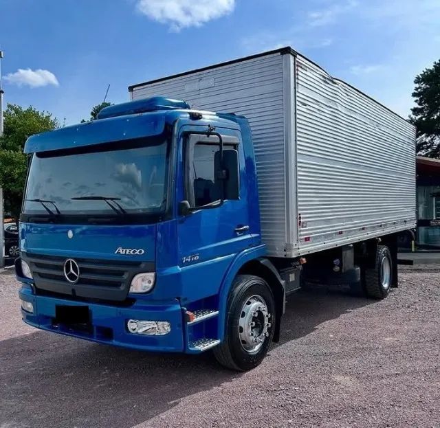 mb atego 1418 4x2 2006 baú 6,8m
