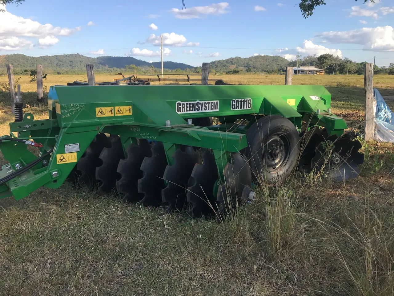 Trator J6125 - Foto 4
