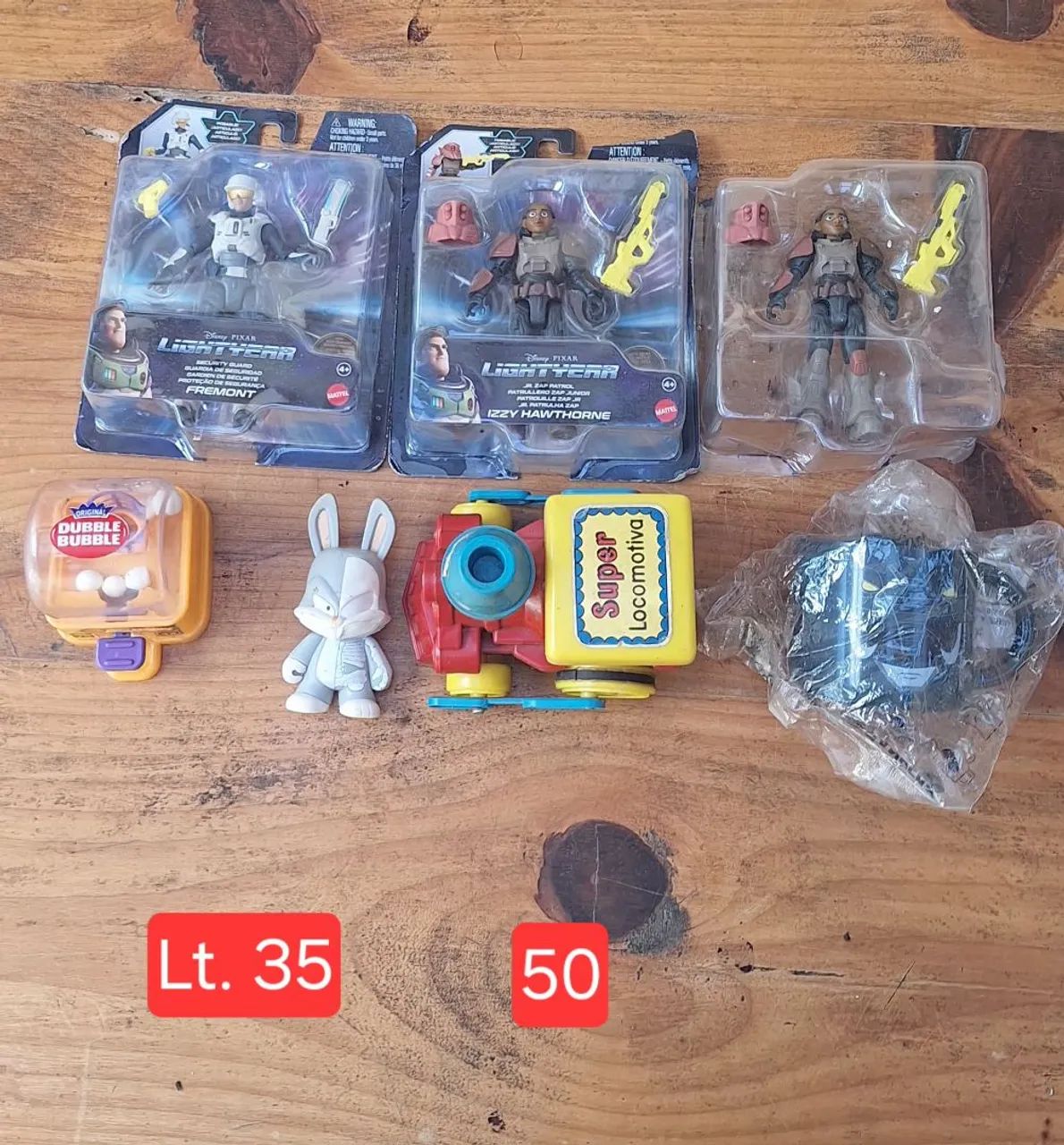 Brinquedos variados Lote 35