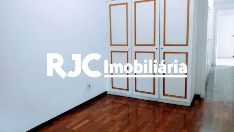 Apartamento para venda possui 130 metros quadrados com 3 quartos em Tijuca - Rio de Janeir - Foto 8