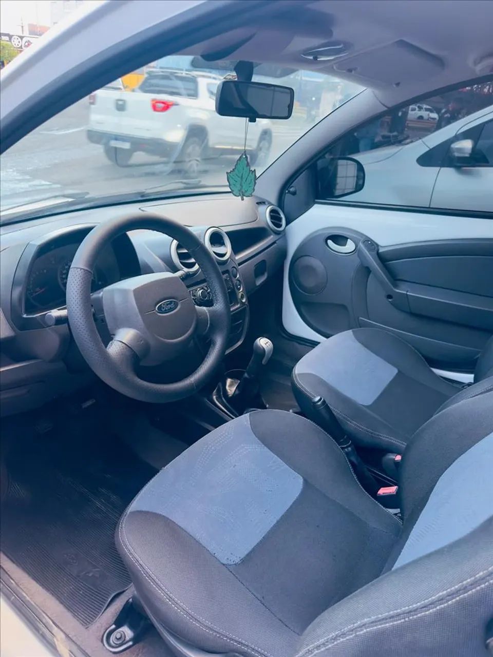 Ford KA 1.0 8v/1.0 8V ST Flex 3P 2013 - Foto 4