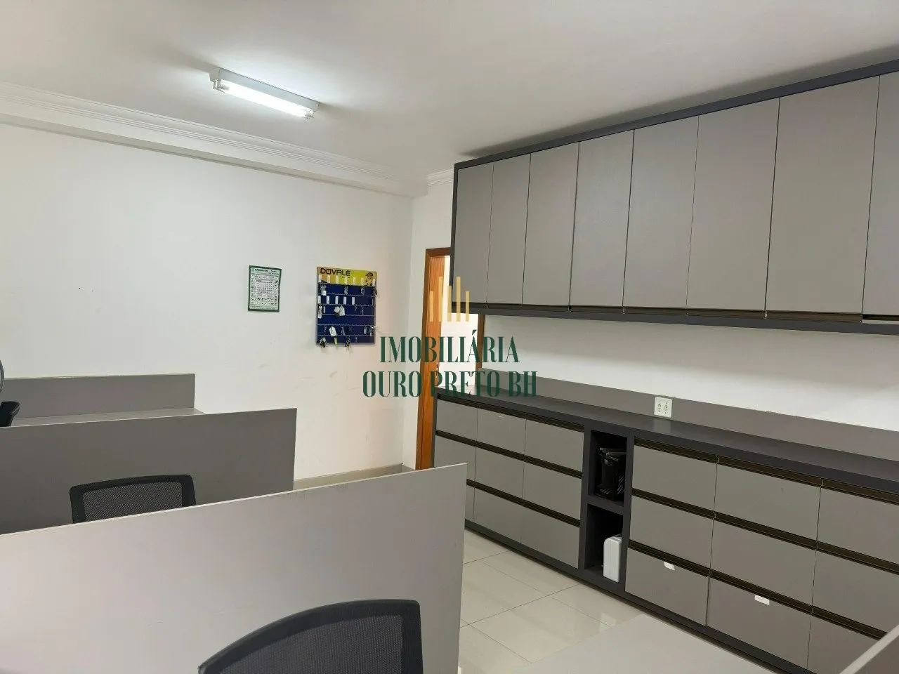 Sala comercial com 30m² á venda no bairro Santa Mônica. - Foto 2