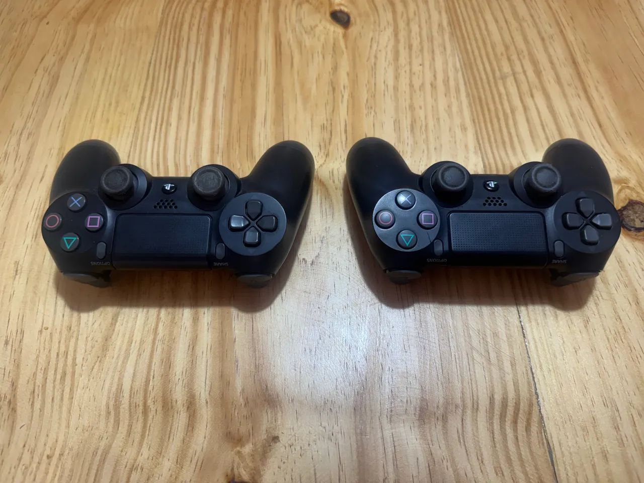 2 Controles Dualshock (PS4) - Foto 2