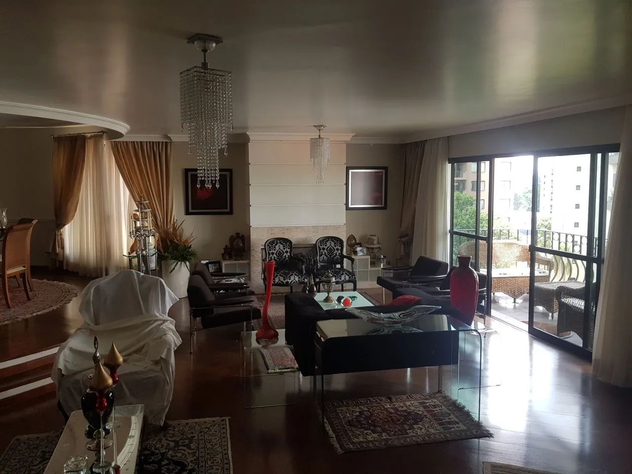 Aparador em  Vidro  Curvo  - Foto 2