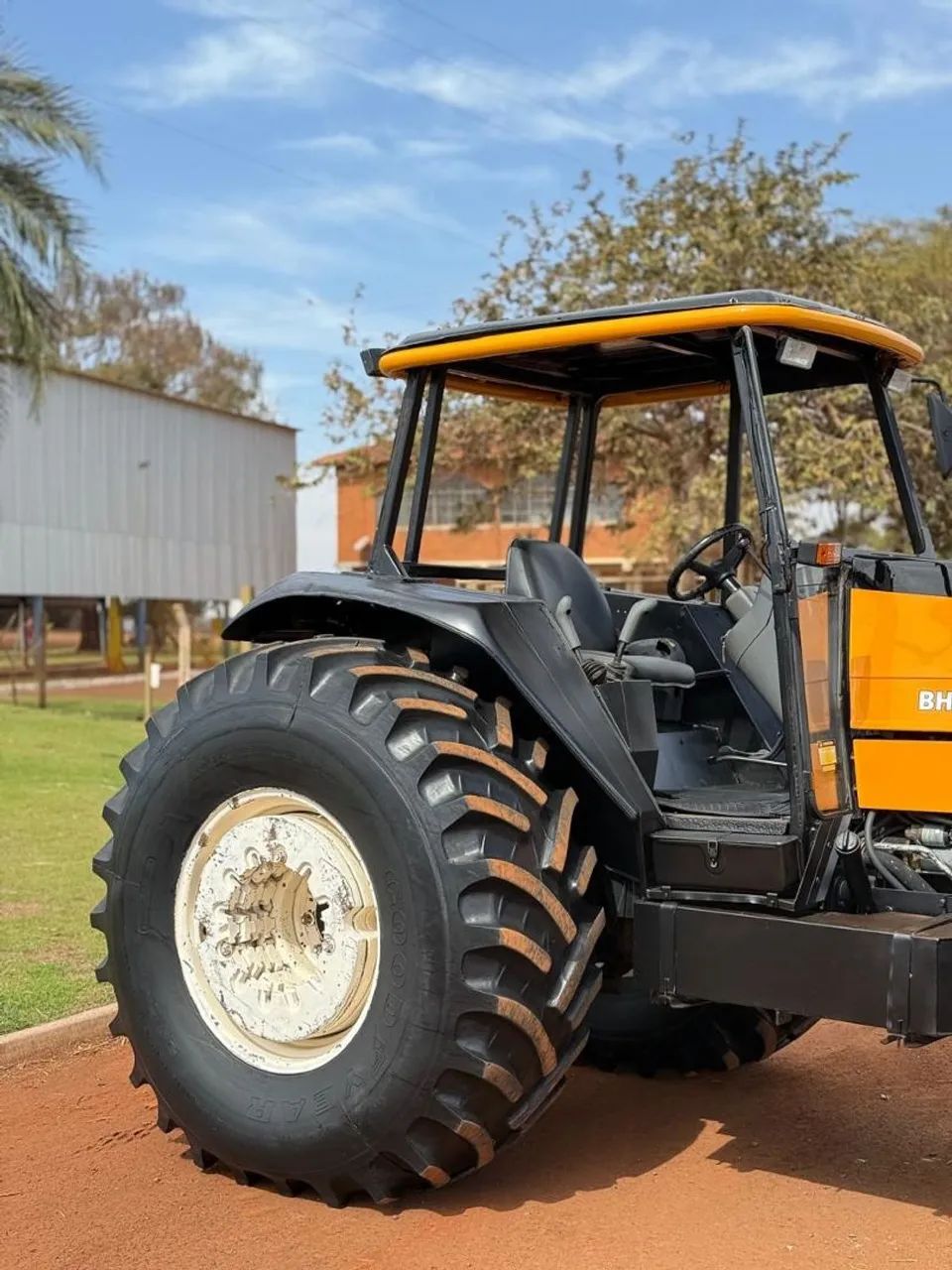 Valtra BH180 (4x4)  - Foto 5