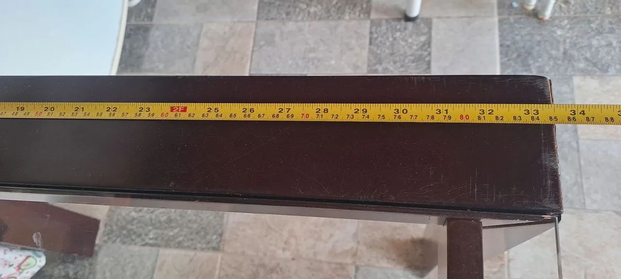  Mesa usada para 06 lugares tampo de vidro - Foto 5