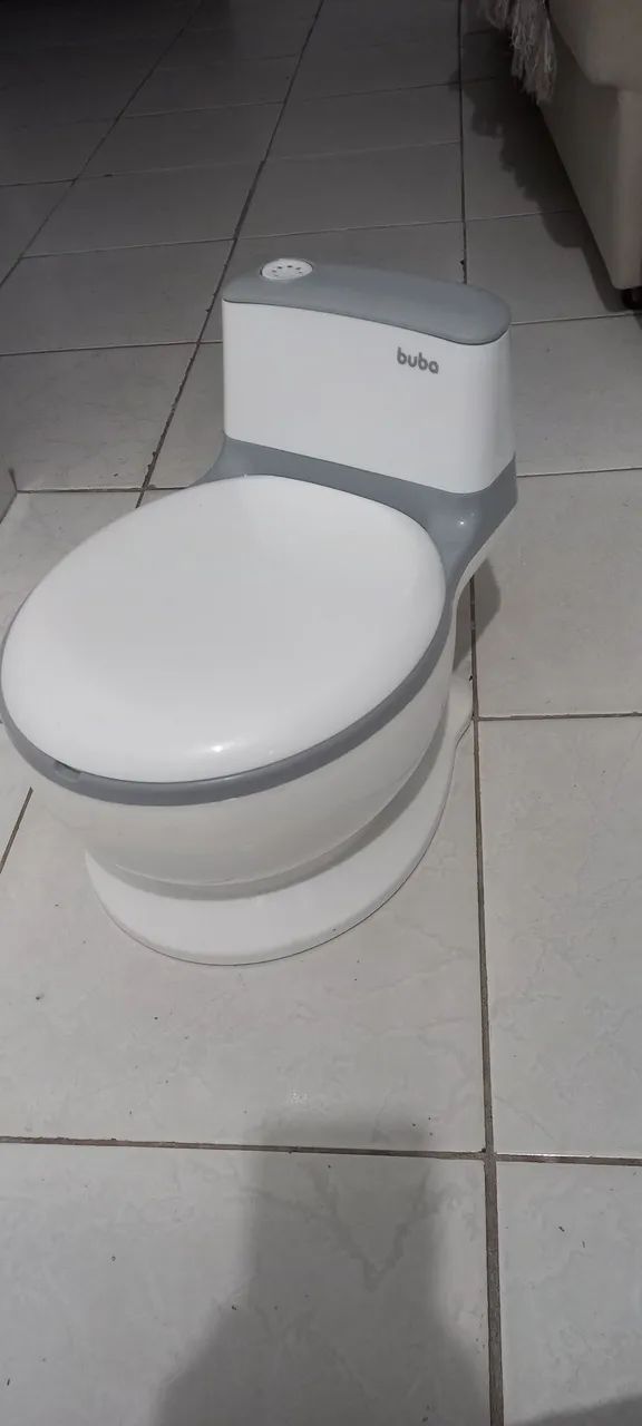 Troninho/ vaso infantil buba