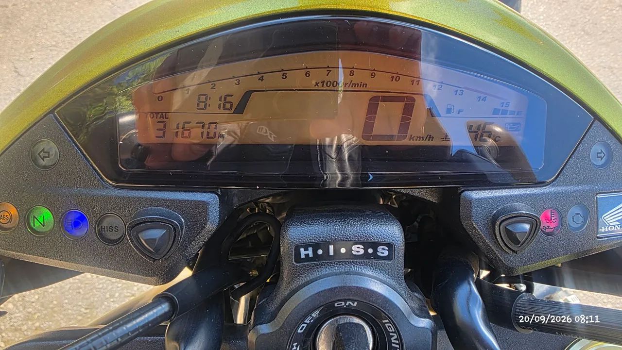 HORNET 2012 - Foto 2
