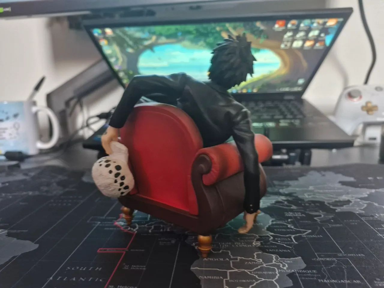 One piece Traufagar law action figure - Foto 3