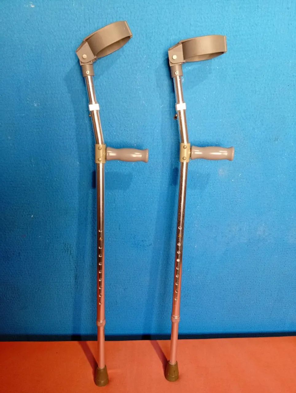 Par de Muletas Mercur - Foto 2