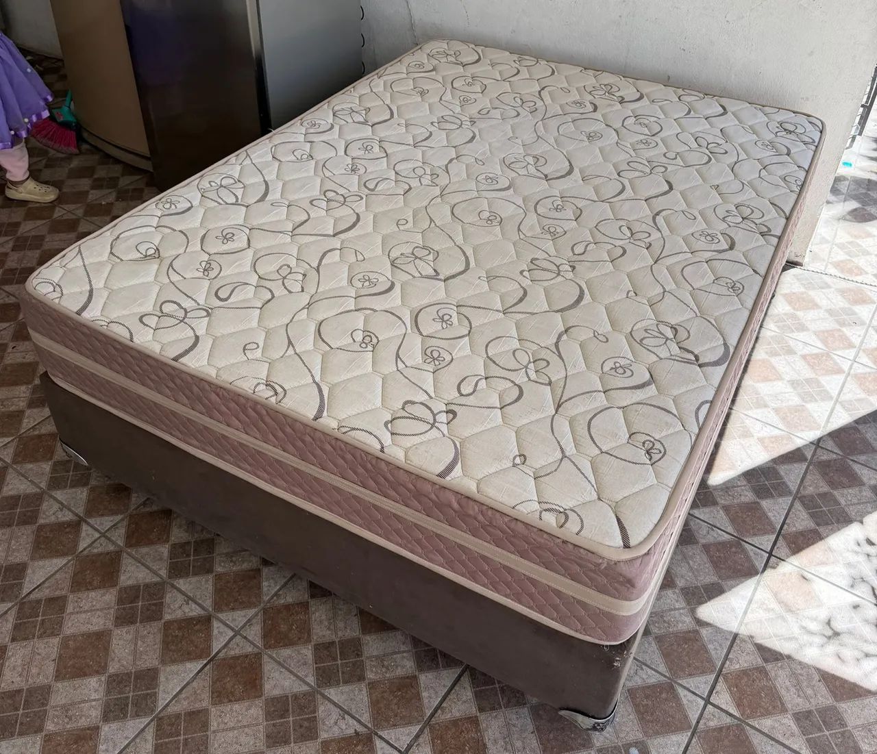 Cama Box Semi Nova A Venda !!  - Foto 2