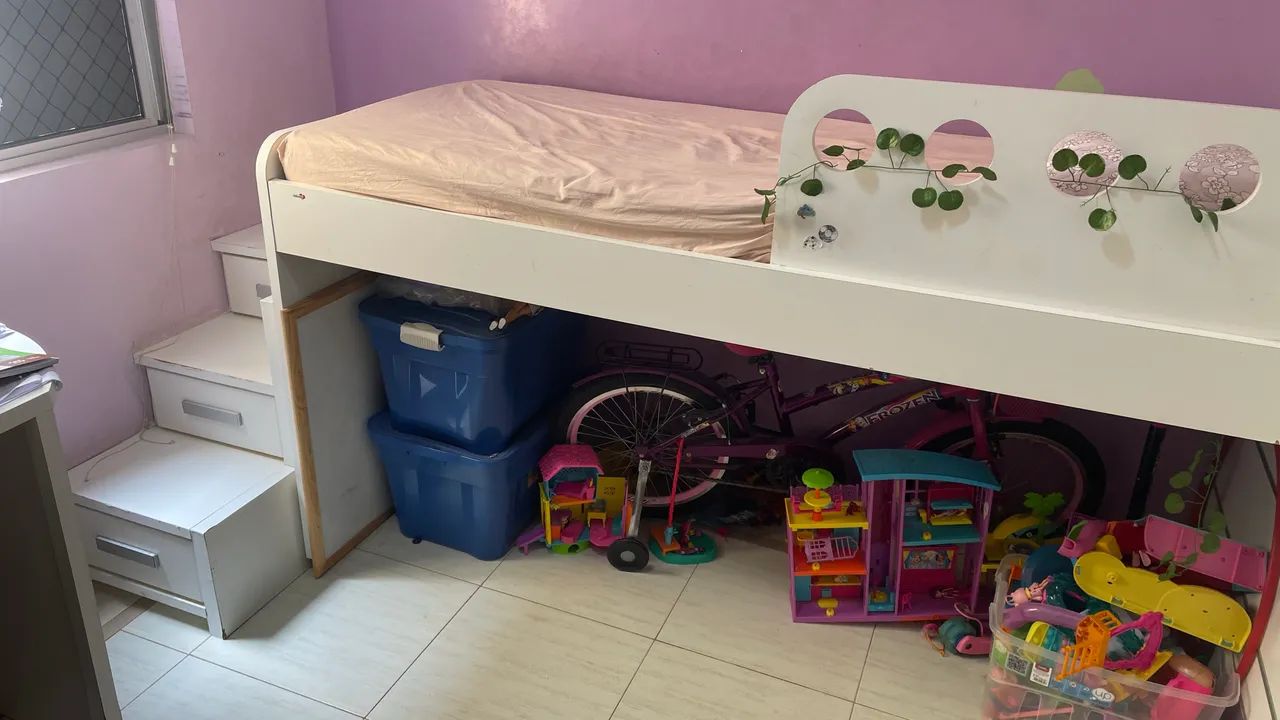 Cama móvel suspensa e infantil (madeira) - Foto 2