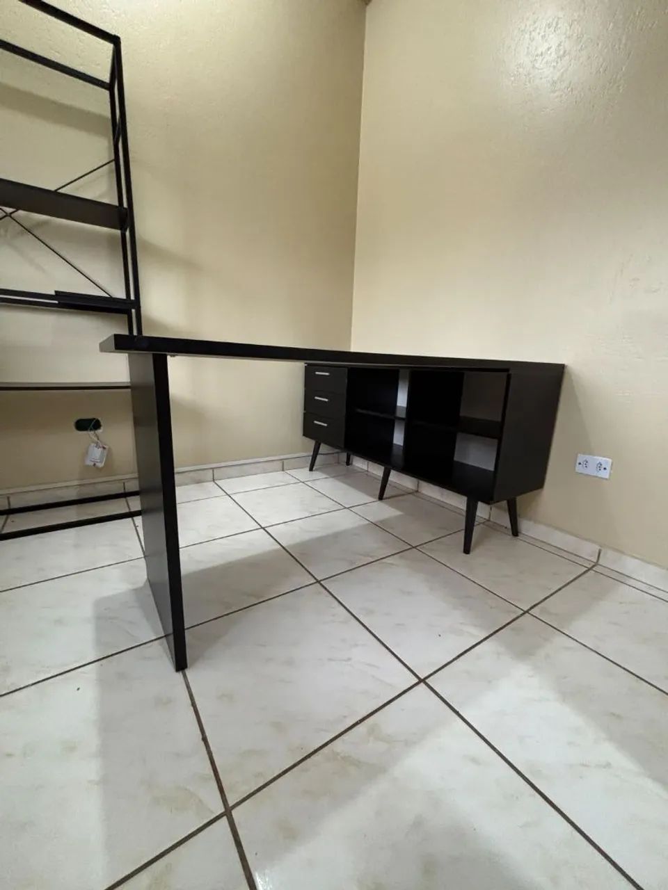  Escrivaninha  - Foto 3