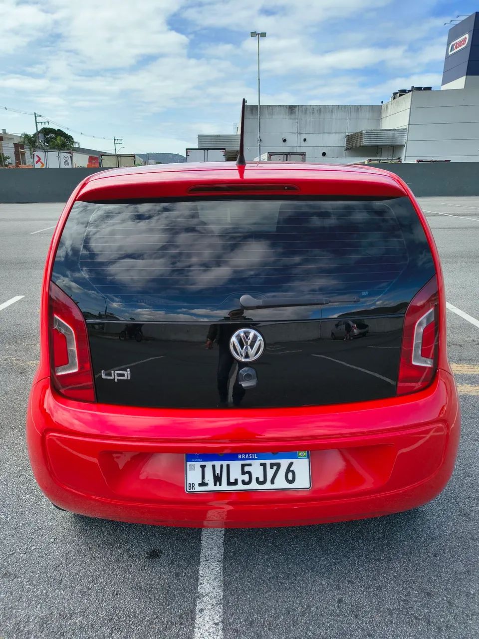 Volkswagen Up! Take 1.0 Total Flex 12V 5P 2015 - Foto 5