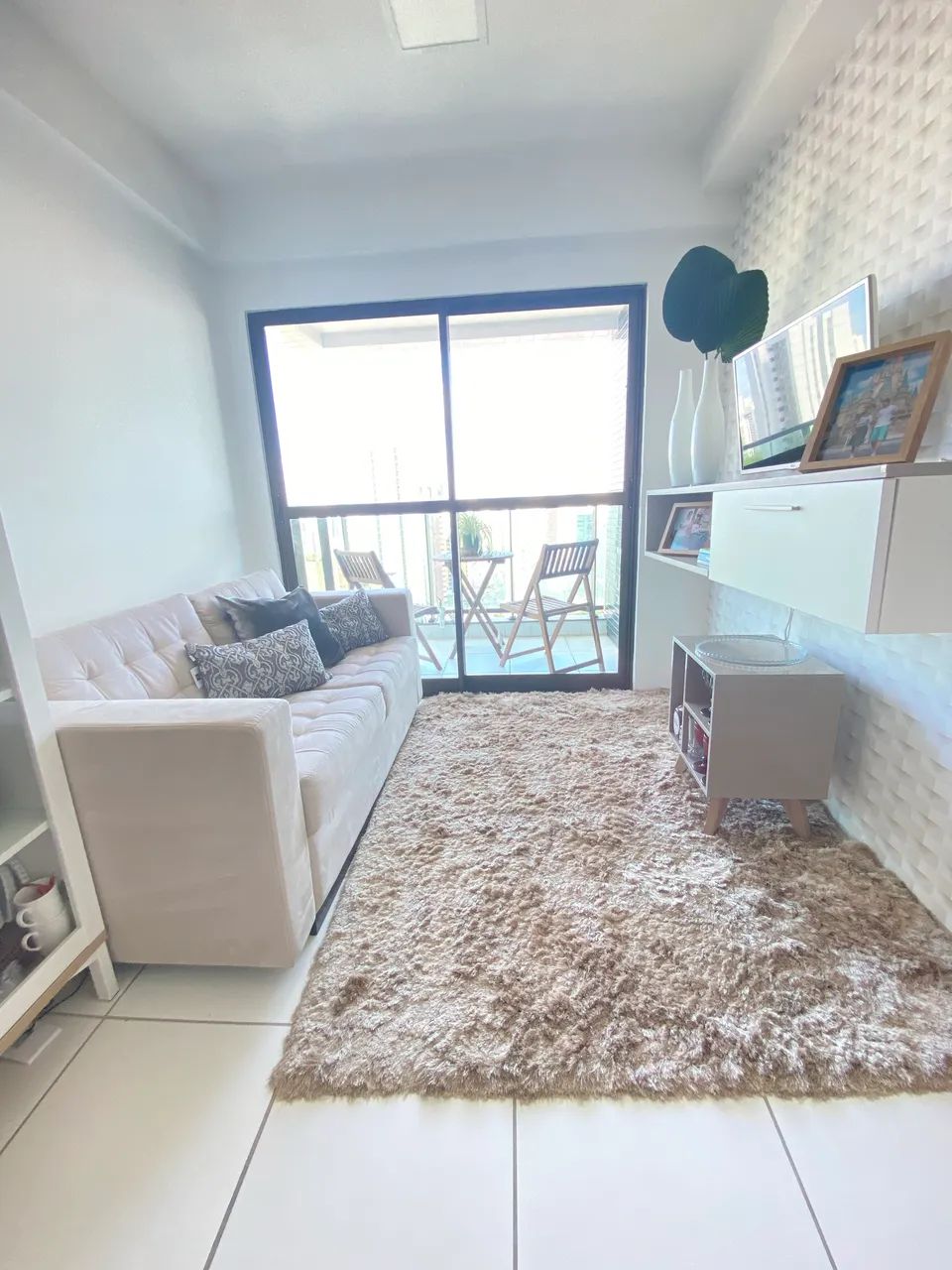 Sofá 2 Lugares Bege - Usado | 1,75m478209395425300485