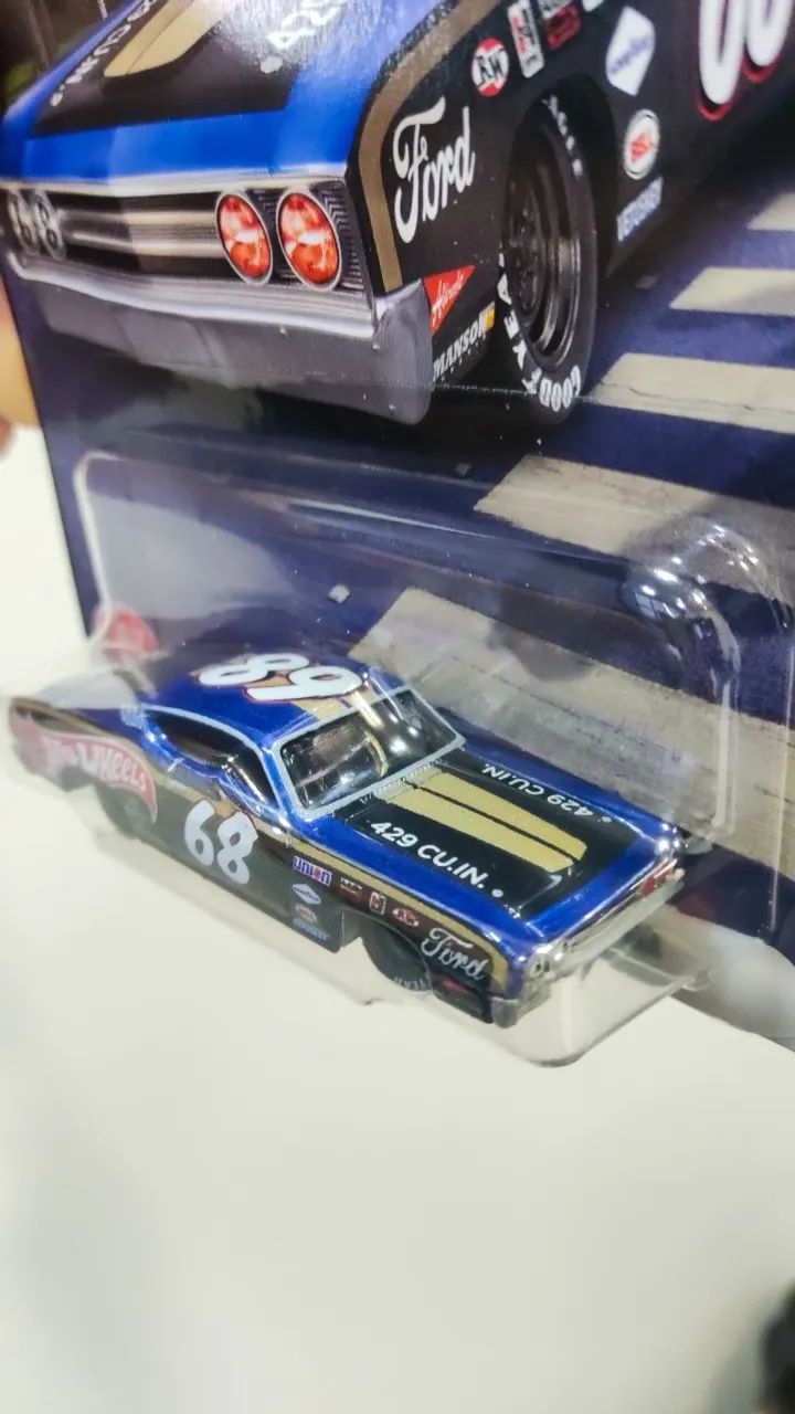 Hot Wheels Boulevard - '69 Ford Torino Talladega - Foto 2