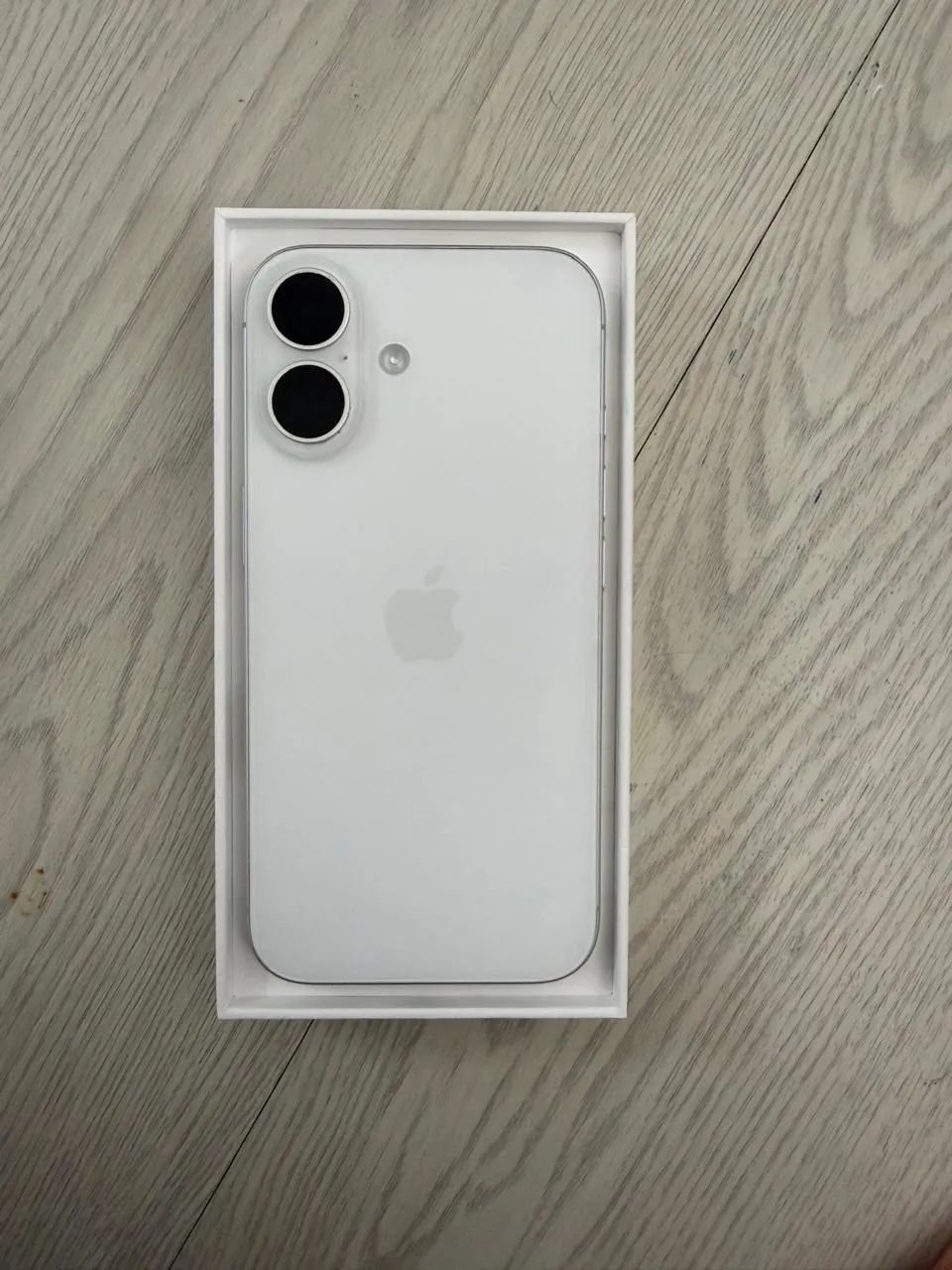 iPhone 16 zero 