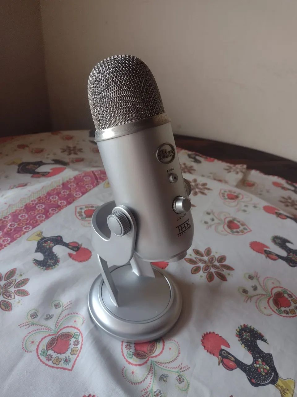 Microfone Blue Yeti (Modelo Padrão) - Foto 3